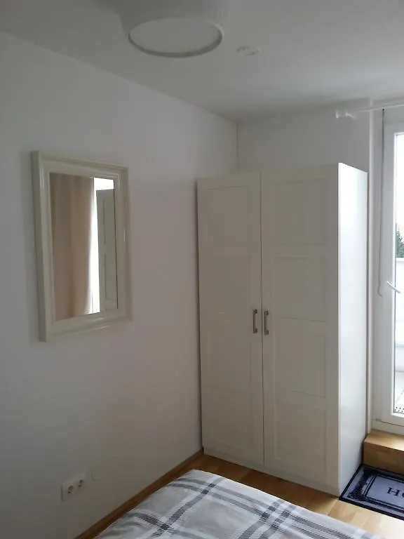 Beautiful Home - Skyline Apartment Vienna Austria