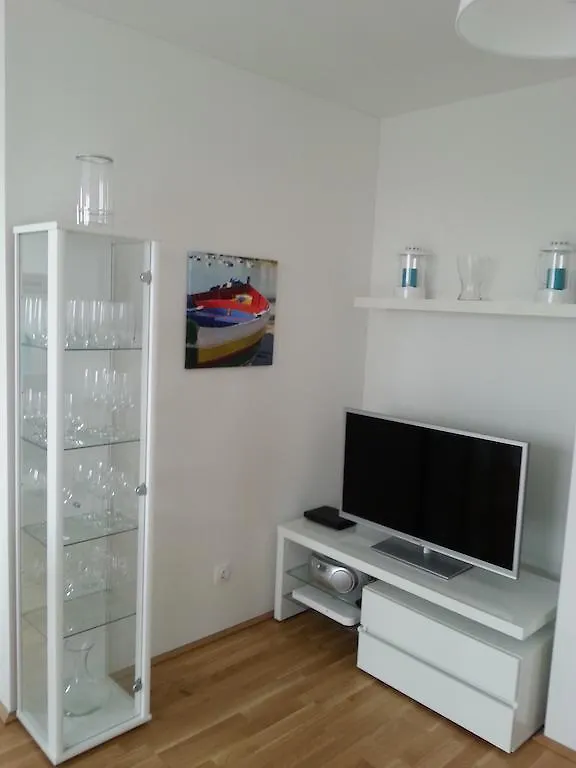 Beautiful Home - Skyline Apartment Vienna Austria