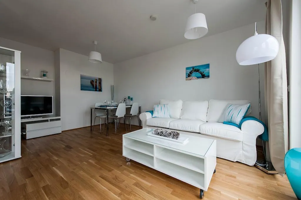 Beautiful Home - Skyline Apartment Vienna Austria